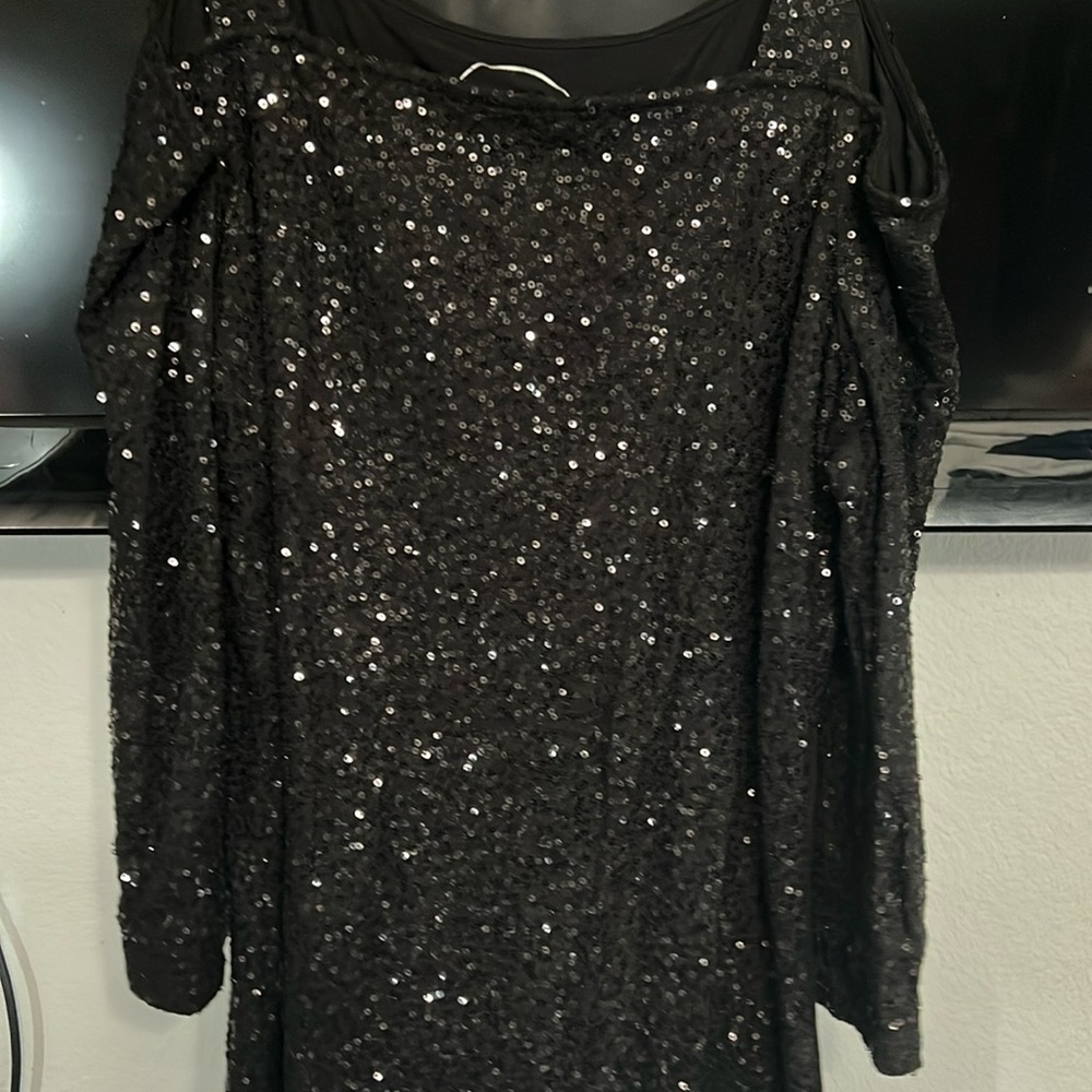 Black Sequence cold should blouse